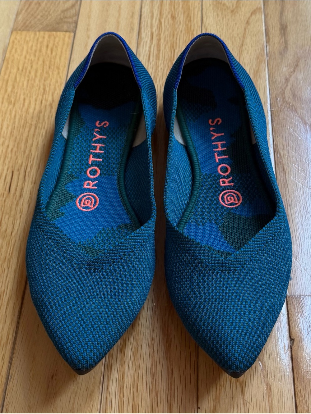 Rothy's The Point Pointed Toe Flats, Women’s Size 7.5, Teal Blue, Camo Interior